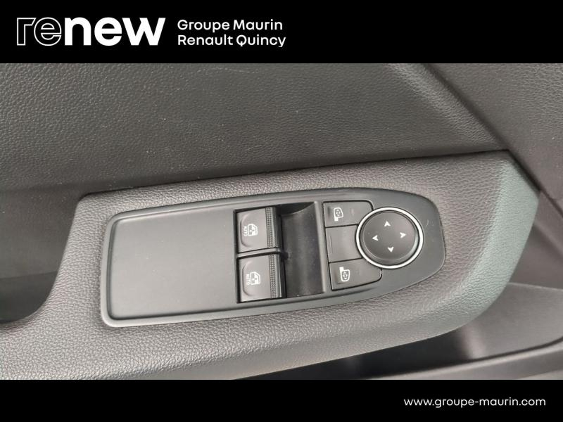 Photo 13 de l’annonce de RENAULT Clio d’occasion à vendre à QUINCY-SOUS-SÉNART