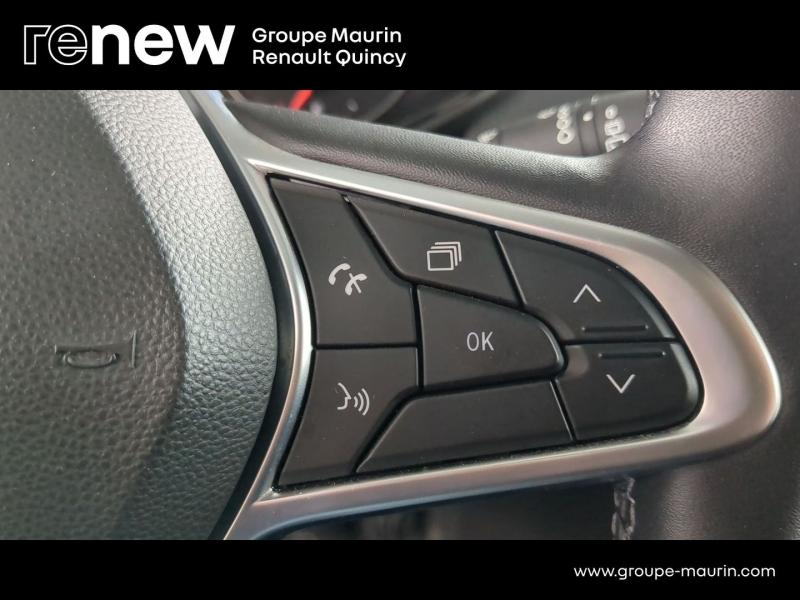 Photo 17 de l’annonce de RENAULT Clio d’occasion à vendre à QUINCY-SOUS-SÉNART