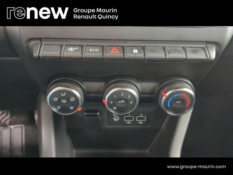 Photo 20 de l’annonce de RENAULT Clio d’occasion à vendre à QUINCY-SOUS-SÉNART