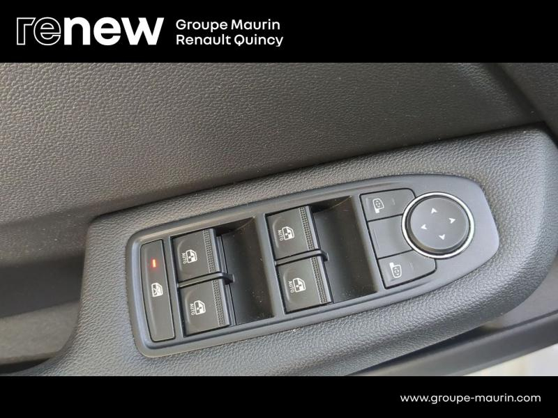 Photo 15 de l’annonce de RENAULT Clio d’occasion à vendre à QUINCY-SOUS-SÉNART