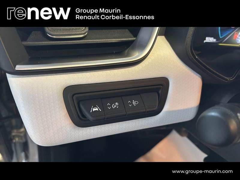 Photo 17 de l’annonce de RENAULT Clio d’occasion à vendre à CORBEIL-ESSONNES