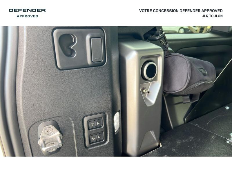 Photo 12 de l’annonce de LAND-ROVER Defender d’occasion à vendre à LA GARDE
