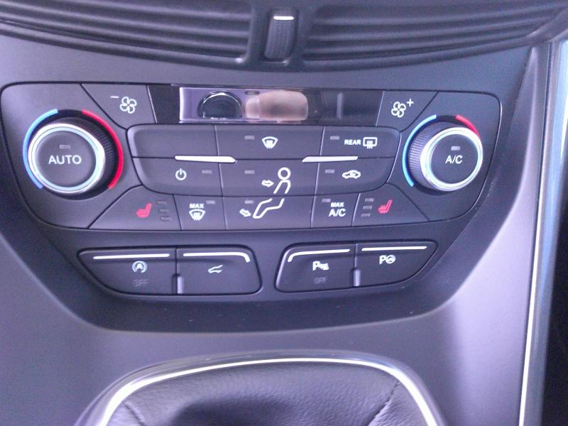 Photo 12 de l’annonce de FORD Kuga d’occasion à vendre à PERPIGNAN