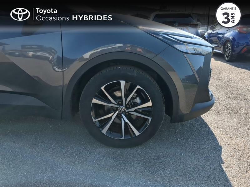 Photo 16 de l’annonce de TOYOTA C-HR d’occasion à vendre à ARLES