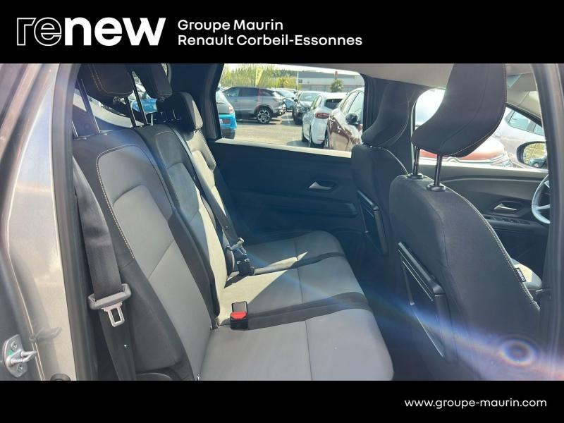 Photo 14 de l’annonce de DACIA Jogger d’occasion à vendre à CORBEIL-ESSONNES