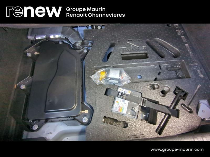 Photo 12 de l’annonce de RENAULT Clio d’occasion à vendre à CHENNEVIÈRES-SUR-MARNE