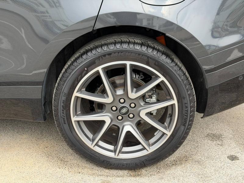 Photo 15 de l’annonce de LAND-ROVER Range Rover Velar d’occasion à vendre à AIX-EN-PROVENCE