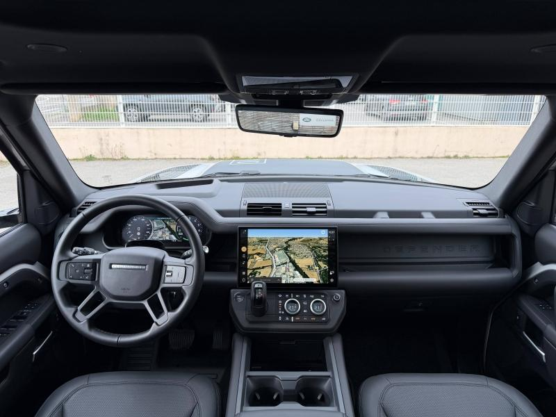 Photo 20 de l’annonce de LAND-ROVER Defender d’occasion à vendre à AIX-EN-PROVENCE