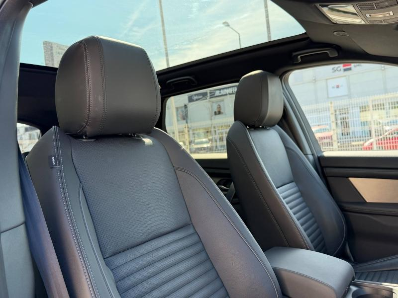 Photo 15 de l’annonce de LAND-ROVER Discovery Sport d’occasion à vendre à AIX-EN-PROVENCE