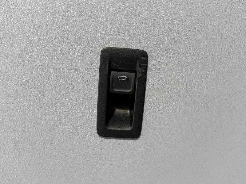 Photo 17 de l’annonce de VOLKSWAGEN Transporter Fg VUL d’occasion à vendre à MANOSQUE