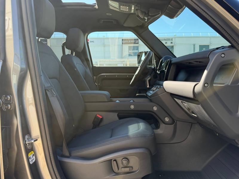 Photo 13 de l’annonce de LAND-ROVER Defender d’occasion à vendre à AIX-EN-PROVENCE