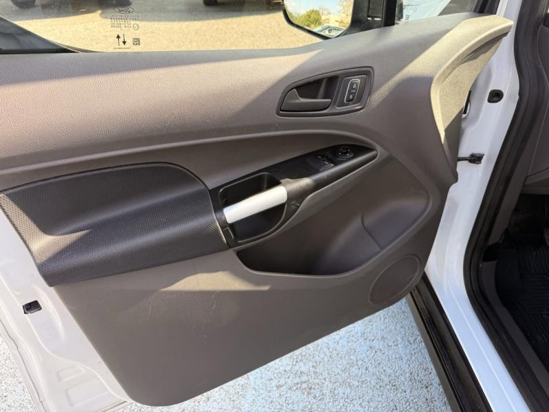 Photo 9 de l’annonce de FORD Transit Connect VUL d’occasion à vendre à MARSEILLE