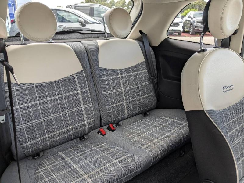 Photo 18 de l’annonce de FIAT 500 d’occasion à vendre à VITROLLES