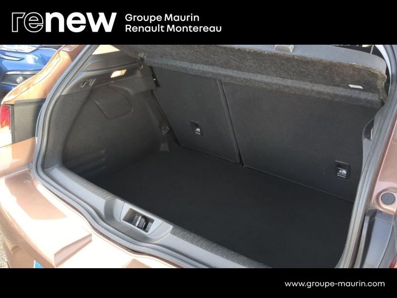 Photo 14 de l’annonce de RENAULT Megane d’occasion à vendre à VARENNES SUR SEINE