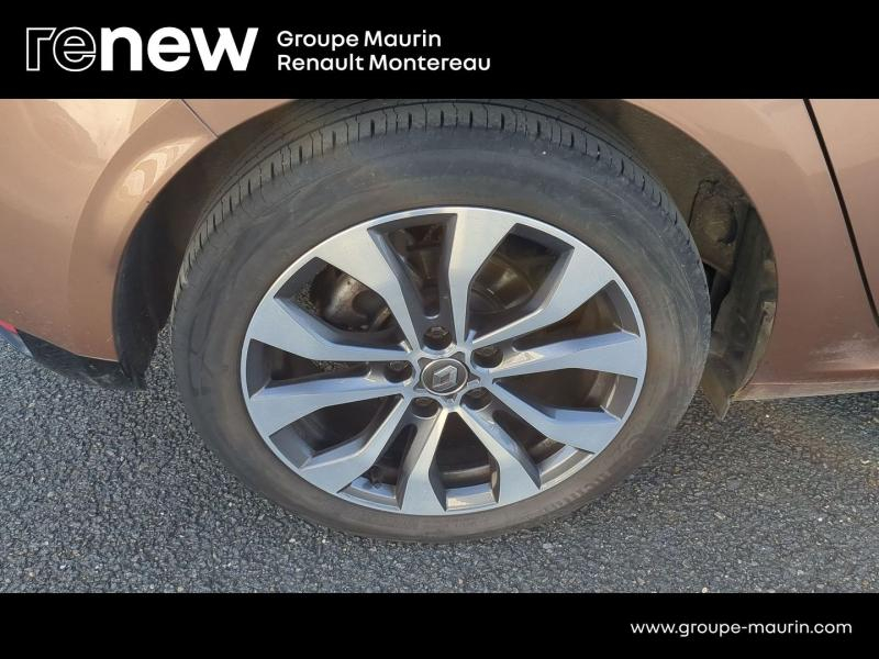 Photo 16 de l’annonce de RENAULT Megane d’occasion à vendre à VARENNES SUR SEINE