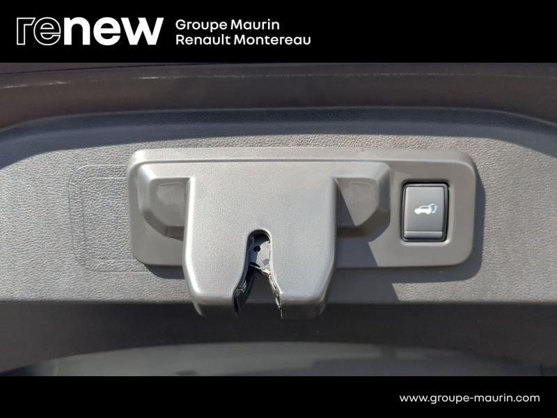 Photo 15 de l’annonce de RENAULT Espace d’occasion à vendre à VARENNES SUR SEINE