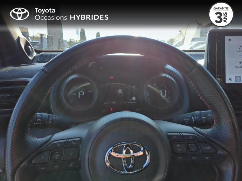 Photo 13 de l’annonce de TOYOTA Yaris d’occasion à vendre à MONTFAVET