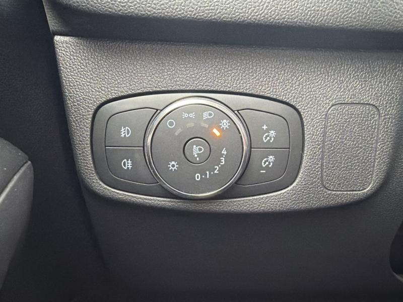 Photo 16 de l’annonce de FORD Focus SW d’occasion à vendre à VITROLLES