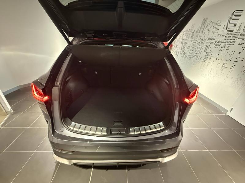 Photo 9 de l’annonce de LEXUS NX d’occasion à vendre à MONTFAVET