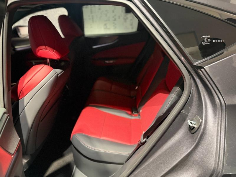 Photo 12 de l’annonce de LEXUS NX d’occasion à vendre à MONTFAVET
