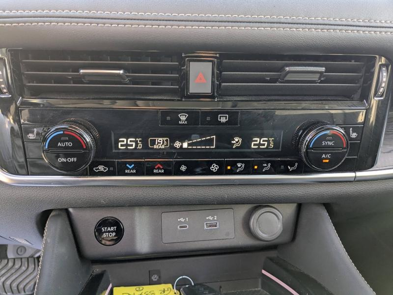 Photo 14 de l’annonce de NISSAN X-Trail d’occasion à vendre à NÎMES