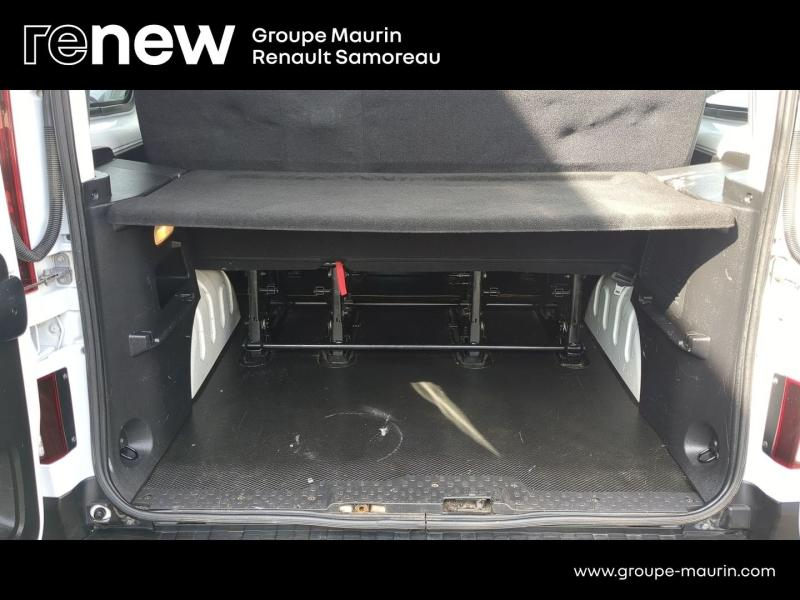Photo 8 de l’annonce de RENAULT Trafic Combi d’occasion à vendre à SAMOREAU