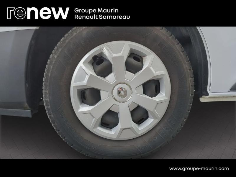 Photo 11 de l’annonce de RENAULT Trafic Combi d’occasion à vendre à SAMOREAU