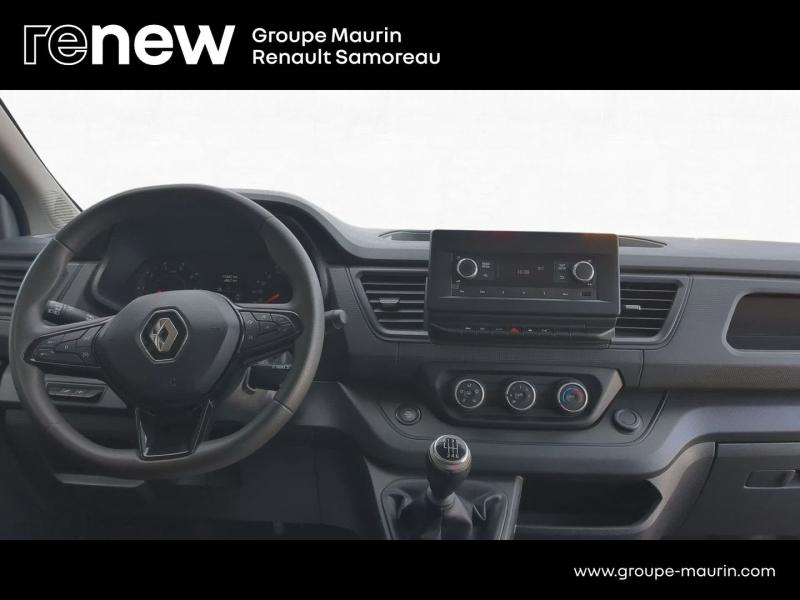 Photo 18 de l’annonce de RENAULT Trafic Combi d’occasion à vendre à SAMOREAU