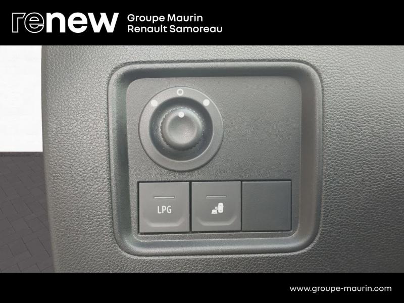 Photo 18 de l’annonce de DACIA Duster d’occasion à vendre à SAMOREAU