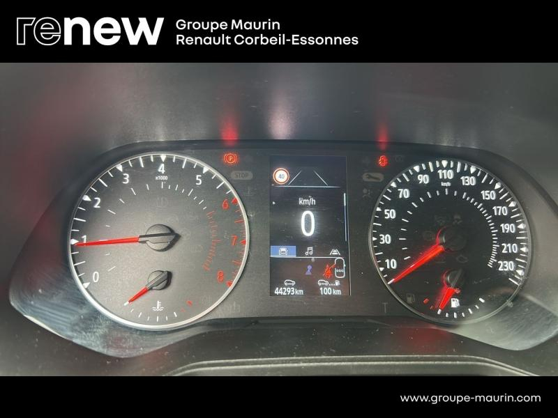 Photo 15 de l’annonce de RENAULT Clio d’occasion à vendre à CORBEIL-ESSONNES