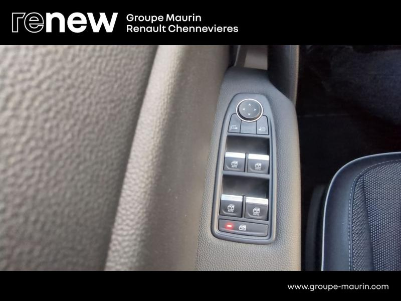 Photo 13 de l’annonce de RENAULT Captur d’occasion à vendre à CHENNEVIÈRES-SUR-MARNE