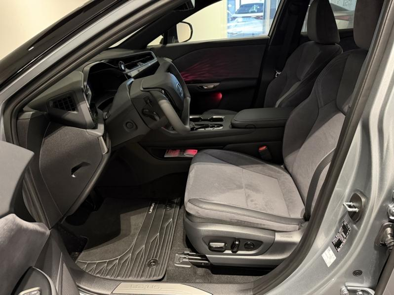 Photo 7 de l’annonce de LEXUS RZ d’occasion à vendre à LATTES