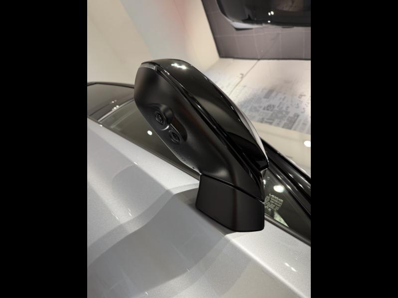 Photo 15 de l’annonce de LEXUS RZ d’occasion à vendre à LATTES