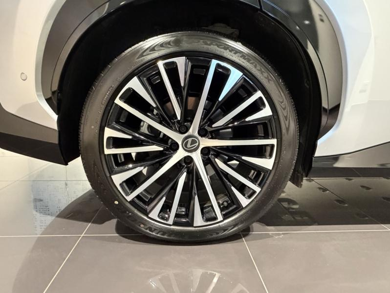 Photo 19 de l’annonce de LEXUS RZ d’occasion à vendre à LATTES