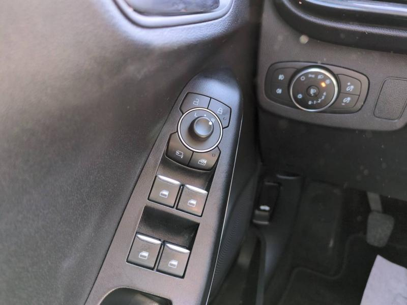 Photo 13 de l’annonce de FORD Puma d’occasion à vendre à NÎMES