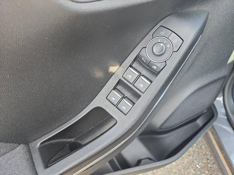 Photo 19 de l’annonce de FORD Puma d’occasion à vendre à ALÈS