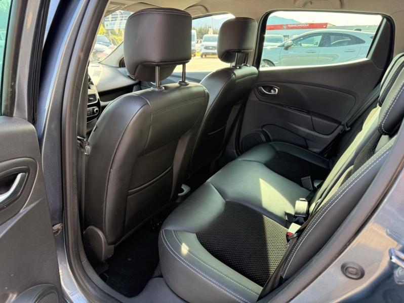 Photo 19 de l’annonce de RENAULT Clio d’occasion à vendre à AUBAGNE