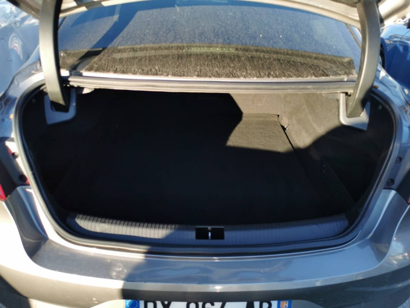 Photo 13 de l’annonce de RENAULT Talisman d’occasion à vendre à MARTIGUES