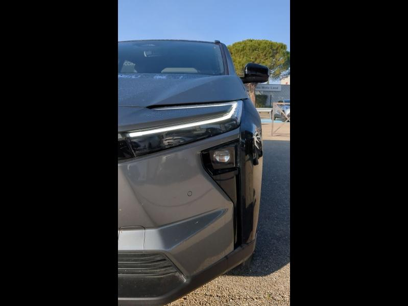 Photo 10 de l’annonce de TOYOTA bZ4X d’occasion à vendre à ARLES