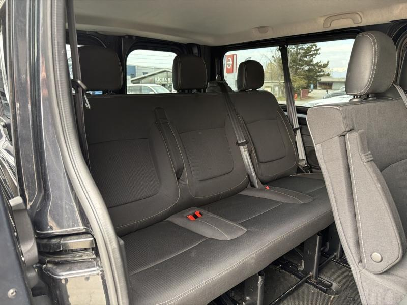 Photo 12 de l’annonce de NISSAN Primastar Combi d’occasion à vendre à ANNEMASSE