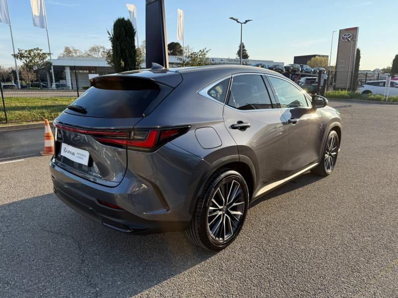 Photo 5 de l’annonce de LEXUS NX d’occasion à vendre à MONTFAVET