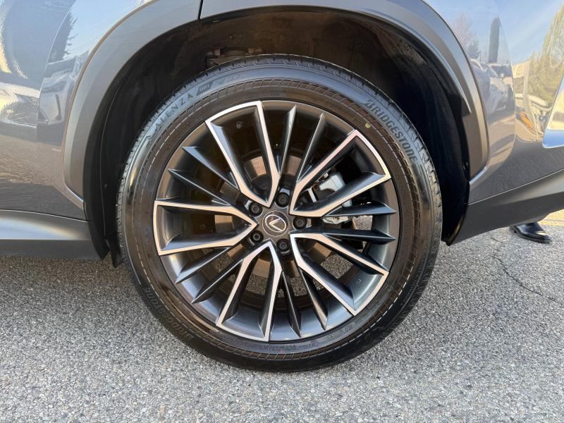 Photo 12 de l’annonce de LEXUS NX d’occasion à vendre à MONTFAVET