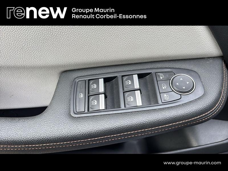 Photo 19 de l’annonce de RENAULT Clio d’occasion à vendre à CORBEIL-ESSONNES