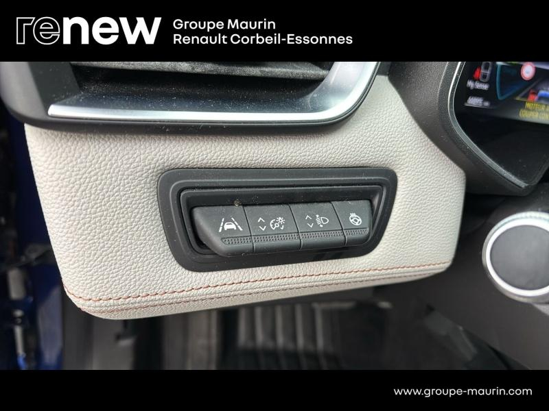 Photo 20 de l’annonce de RENAULT Clio d’occasion à vendre à CORBEIL-ESSONNES