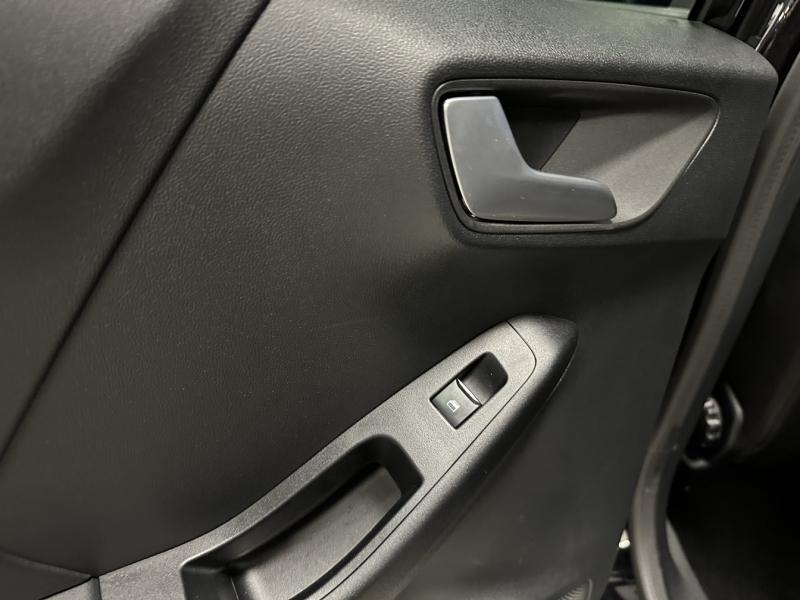 Photo 17 de l’annonce de FORD Puma d’occasion à vendre à ORANGE