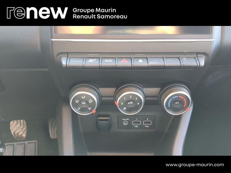 Photo 14 de l’annonce de RENAULT Clio d’occasion à vendre à SAMOREAU