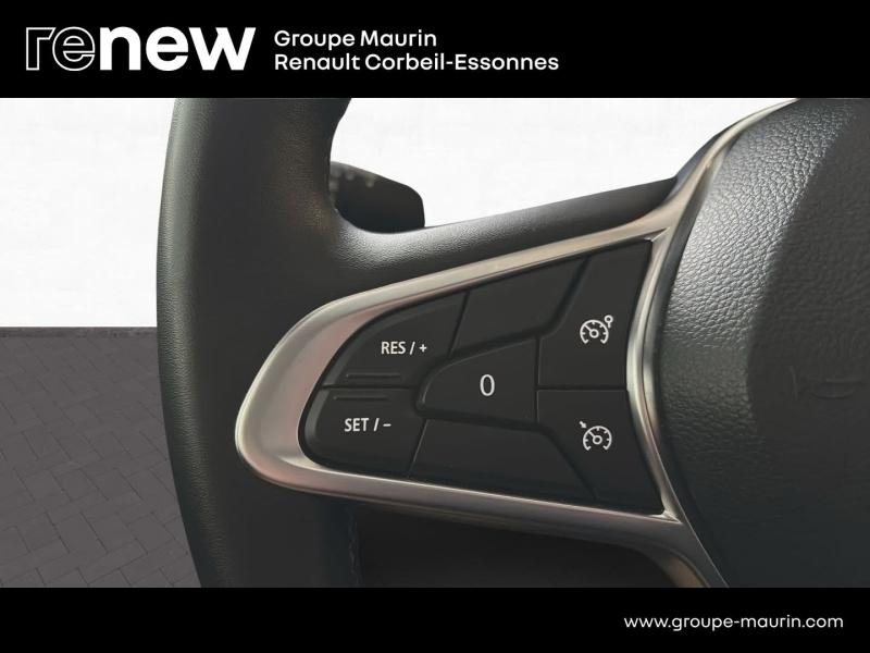 Photo 18 de l’annonce de RENAULT Clio d’occasion à vendre à CORBEIL-ESSONNES