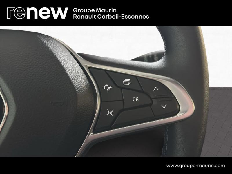 Photo 19 de l’annonce de RENAULT Clio d’occasion à vendre à CORBEIL-ESSONNES