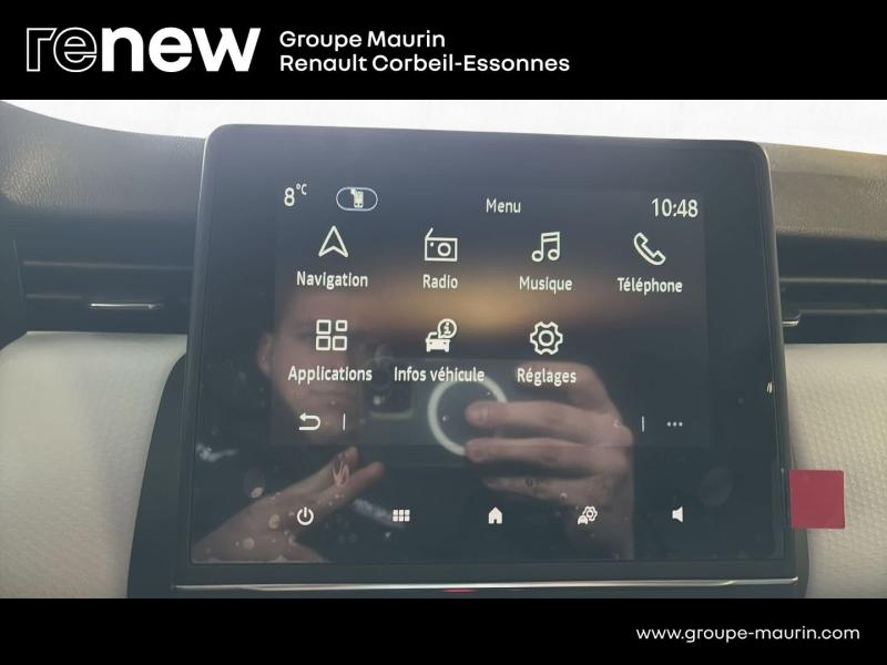 Photo 20 de l’annonce de RENAULT Clio d’occasion à vendre à CORBEIL-ESSONNES