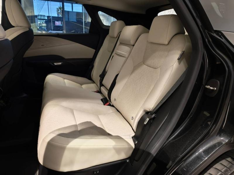 Photo 13 de l’annonce de LEXUS RX d’occasion à vendre à LATTES